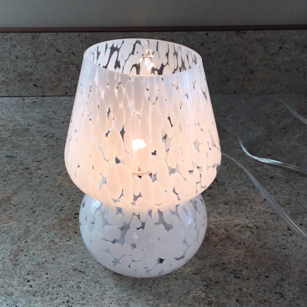 Frosted MushroomTable Lamp